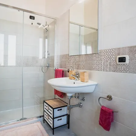 La Luna Nel Pozzo 3*