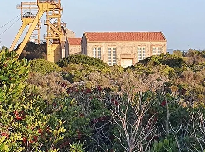 La Luna Nel Pozzo 3*