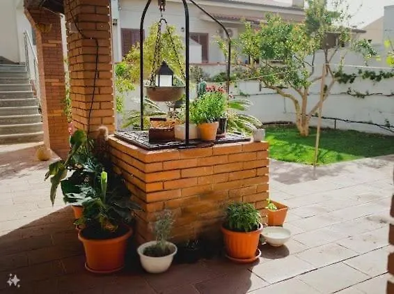 La Luna Nel Pozzo Nocleg ze śniadaniem 3*