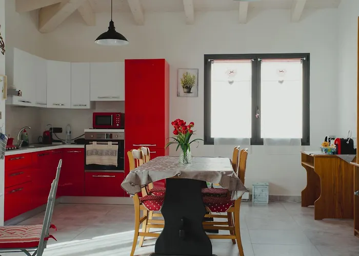 La Luna Nel Pozzo 3*